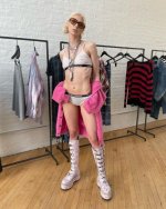 Taylor Momsen (11).jpg