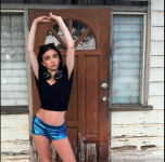  Malina Weissman (1).png